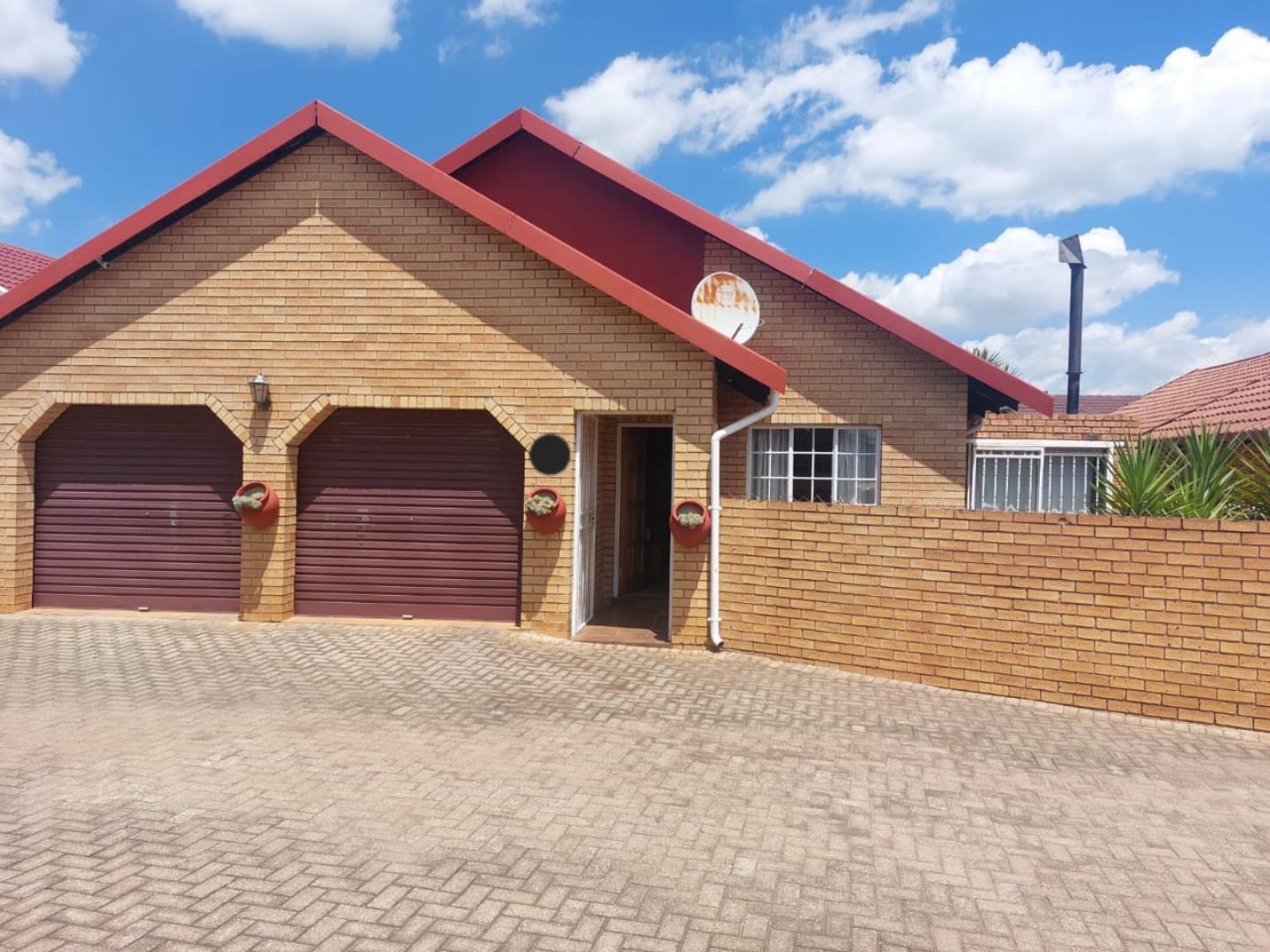 3 Bedroom Townhouse for Sale - Gauteng