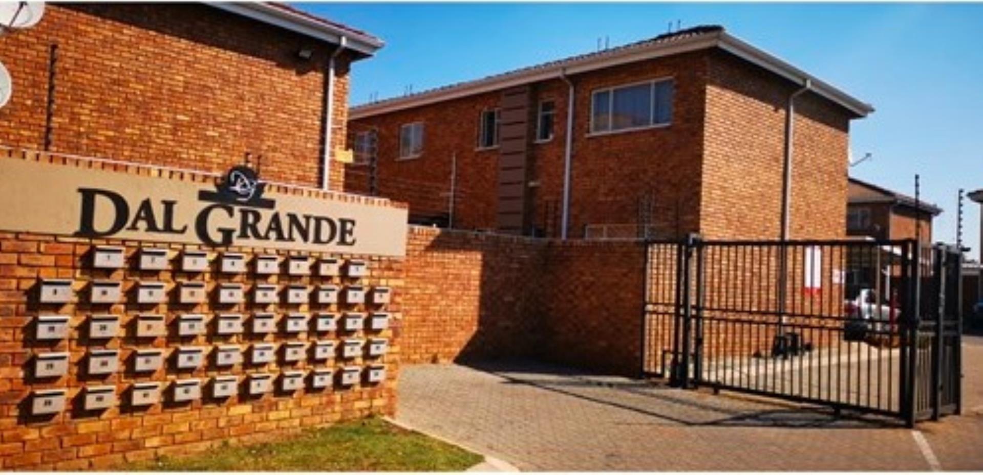 2 Bedroom Apartment for Sale - Gauteng