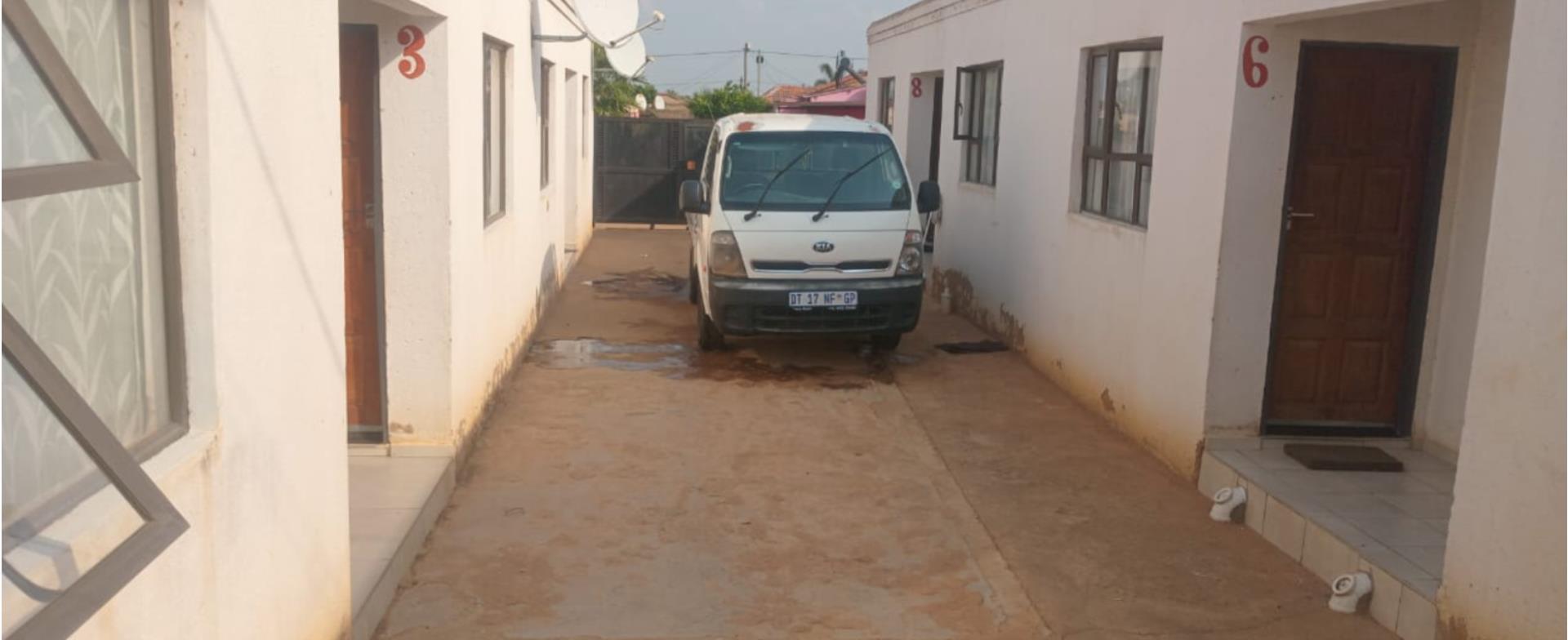 8 Bedroom  Apartment for Sale in Ga-rankuwa - Gauteng